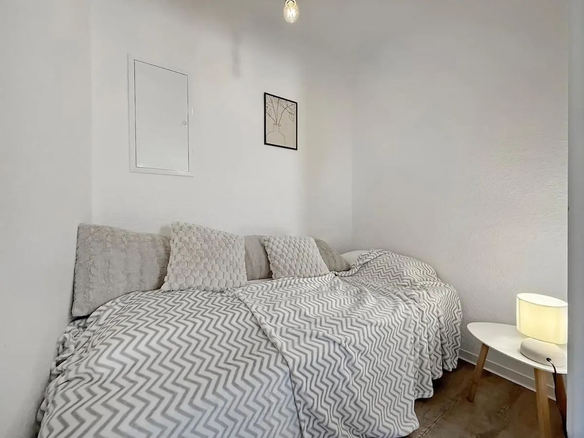 Cozy And Centrally Located In List Hannover 2 Beds And Kitchen Duitsland